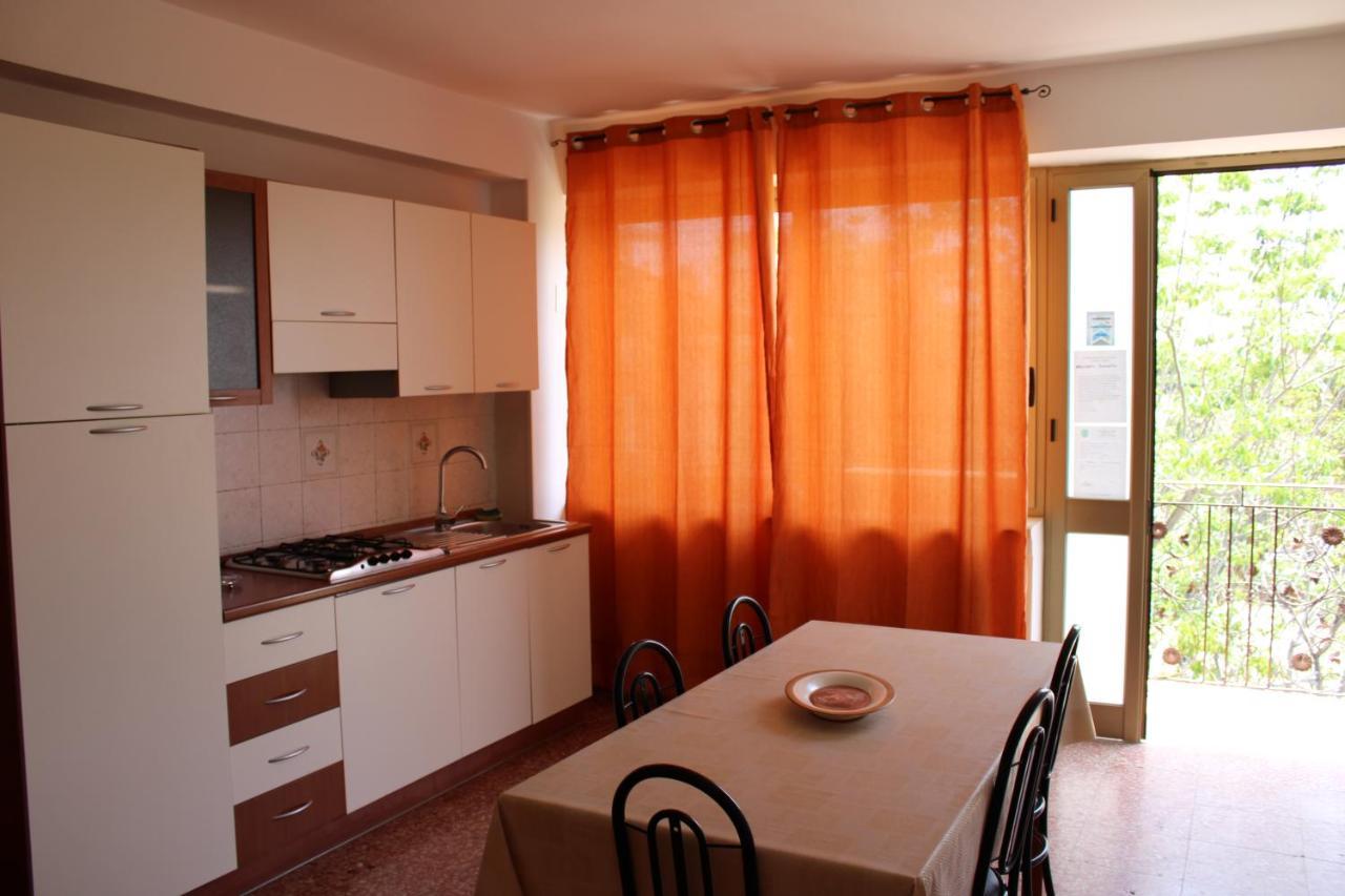 B&B Il Giardino Delle Meraviglie Мелито ди Порто Салво Екстериор снимка